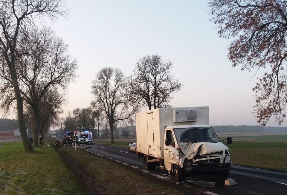 Godlewo Wielkie wypadek ciągnika rolniczego i samochodu dostawczego