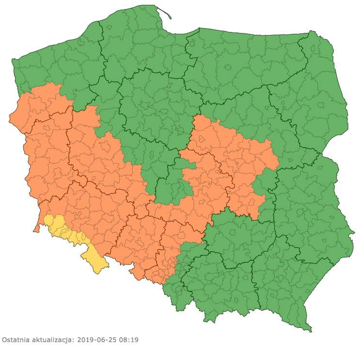 IMGW wydało ostrzeżenia meteorologiczne pierwszego stopnia (kolor żółty) oraz drugiego stopnia (kolor pomarańczowy) przed upałami 