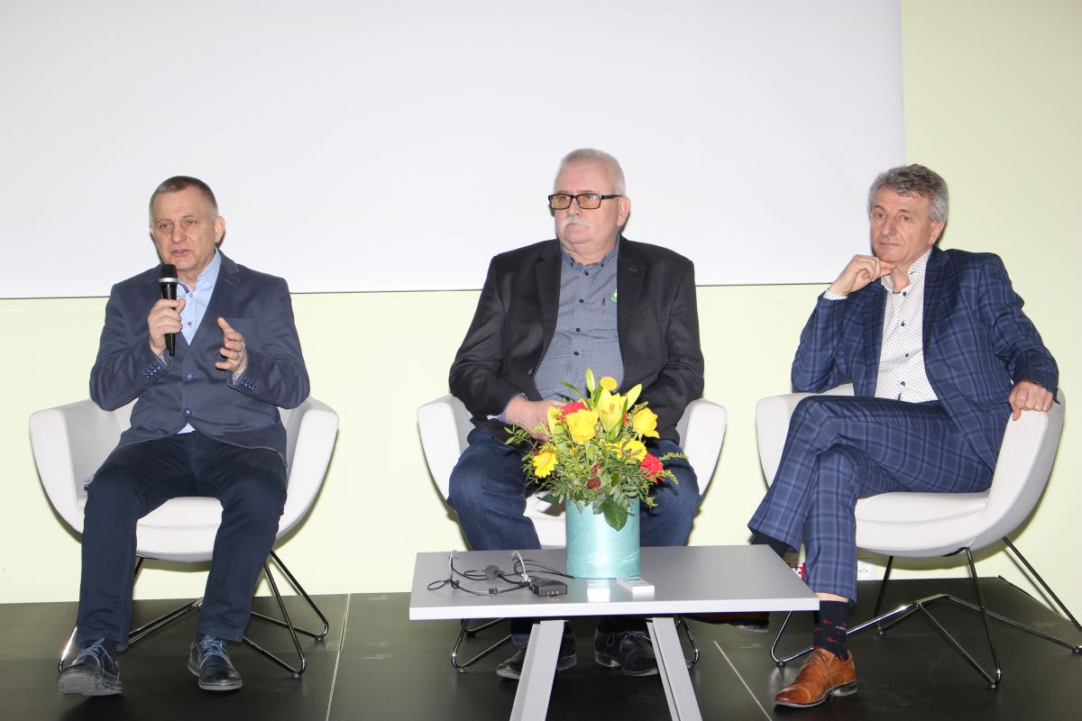 Uczestnicy debaty dla producentów świń (od lewej): Mariusz Nackowski, Józef Homanowski oraz Janusz Wojtczak