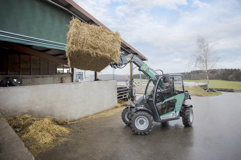 System Smart Handling w ładowarkach Kramer zapobiega osiągnięciu granicy przeciążenia, co może grozić przewróceniem maszyny.