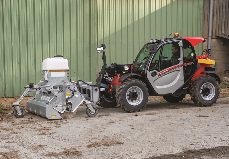 System Manitou Easy Connect pozwala na wygodne obniżenie ciśnienia z obwodu hydraulicznego osprzętu za pomocą przycisku.