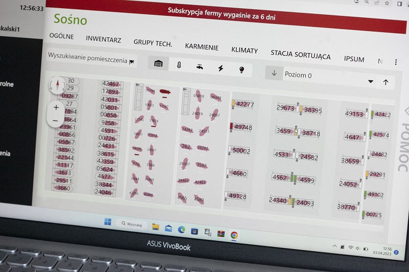 Mapa fermy dokładnie pokazuje np., które zwierzęta ile wyjadają paszy. Na czerwono sygnalizuje, gdzie jest problem.