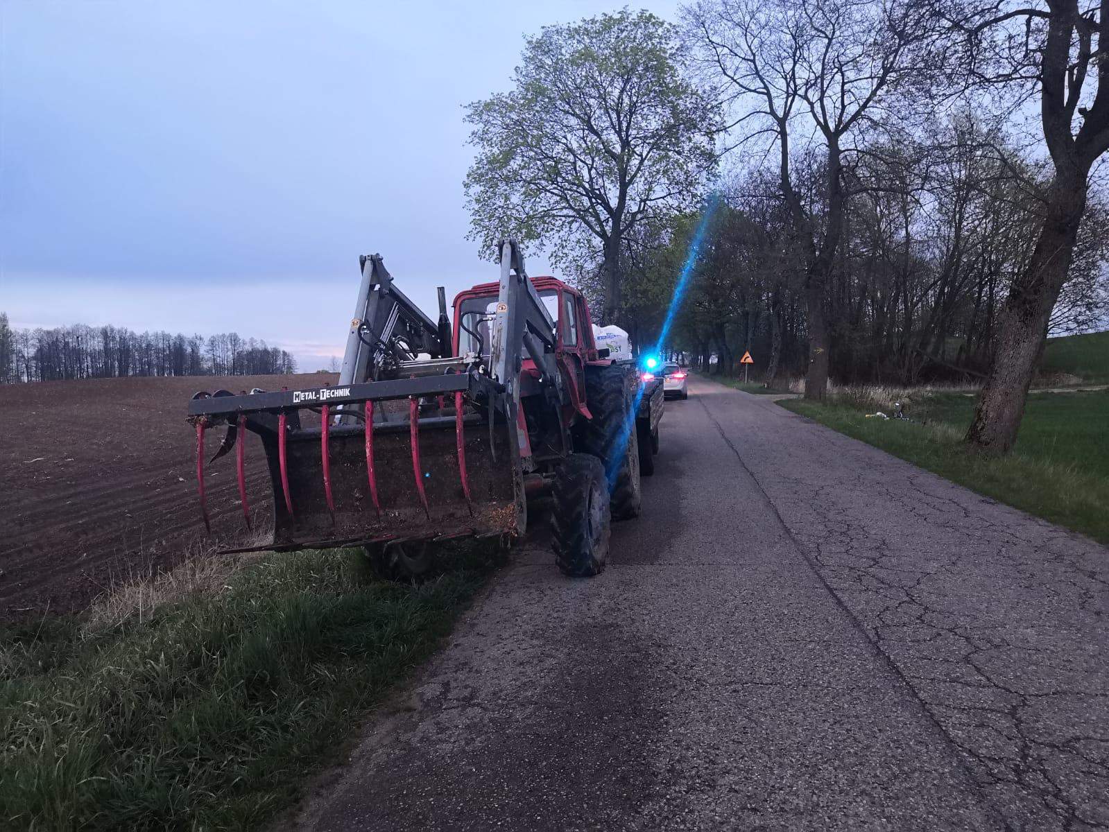 Olecko: rowerzysta ranny w wypadku z udziałem ciągnika rolniczego