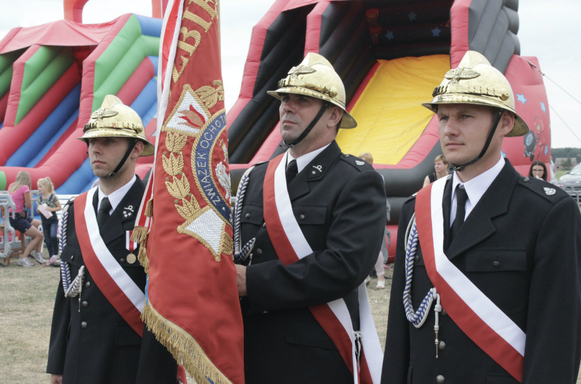 Od prawej: Grzegorz Zmyślony – prezes, Przemysław Dudkiewicz – sekretarz oraz Dawid Molka – naczelnik