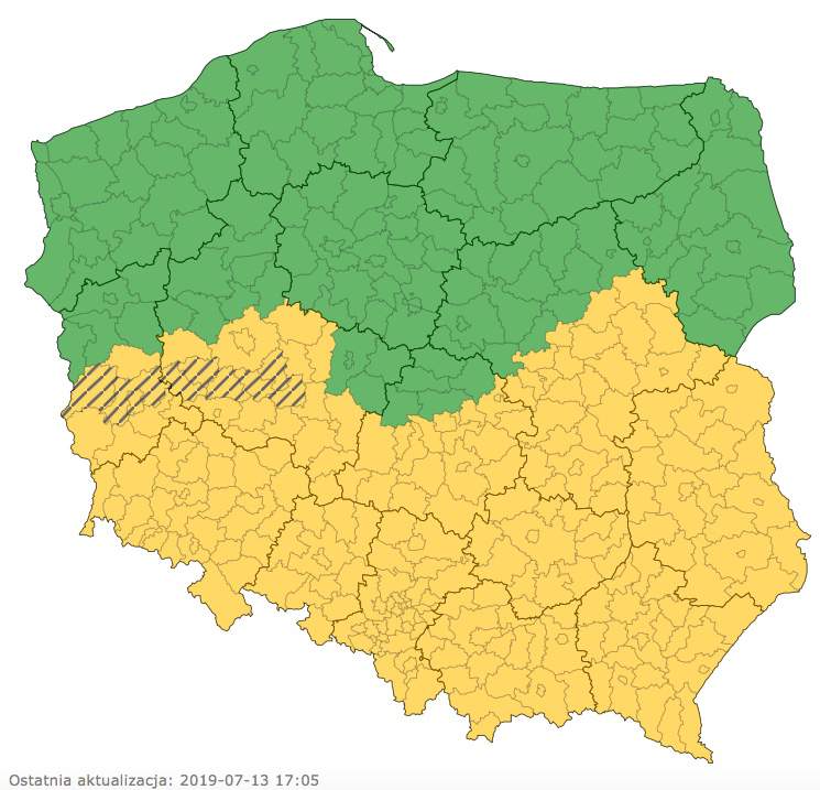 Ostrzeżenia przed burzami z gradem wydano dla 1240 powiatów z 9 województw 