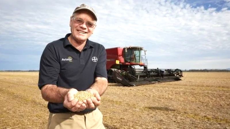 Eric Watson z Ashburton w Nowej Zelandii po raz drugi ustanowił Rekord Guinessa plonowania pszenicy ozimej bijąc ub.r. poprzedni wynik o 607 kg/ ha. Ten nowy rekord to plon ziarna 17,398 t/ha odmiany Kerrin z hodowli KWS