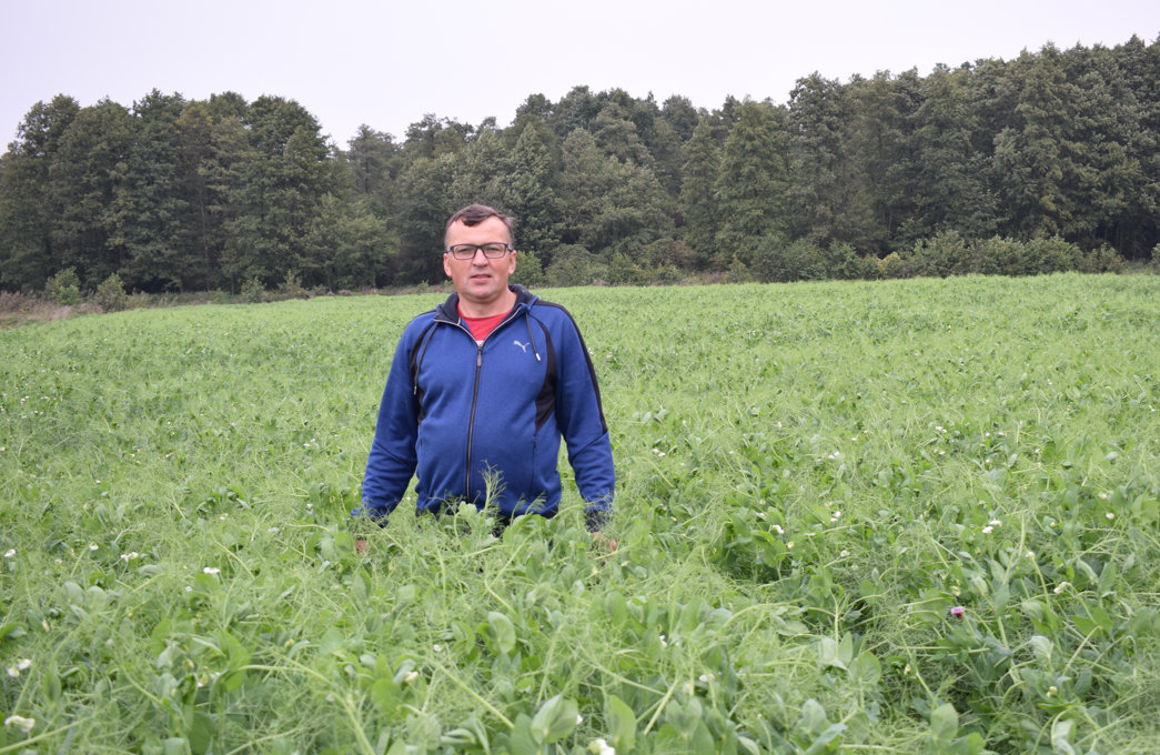 Wojciech Kanownik prowadzi wraz z żoną Bogumiłą rodzinne gospodarstwo w miejscowości Osiek-Wólka w gminie Gołymin – Ośrodek (pow. ciechanowski). Gospodarstwo specjalizuje się w produkcji roślinnej. Łącznie z dzierżawą uprawianych jest ok. 130 ha, 70 proc. gleb należy do klasy IV b, pozostałe gleby to klasa V i trochę VI. W strukturze zasiewów występują zboża m.in. 40 ha pszenicy ozimej, 24 ha pszenżyta, 7 ha żyta, na 34 ha uprawiane są buraki cukrowe, kolejne 19 ha to rzepak i po 3 ha facelii i grochu.