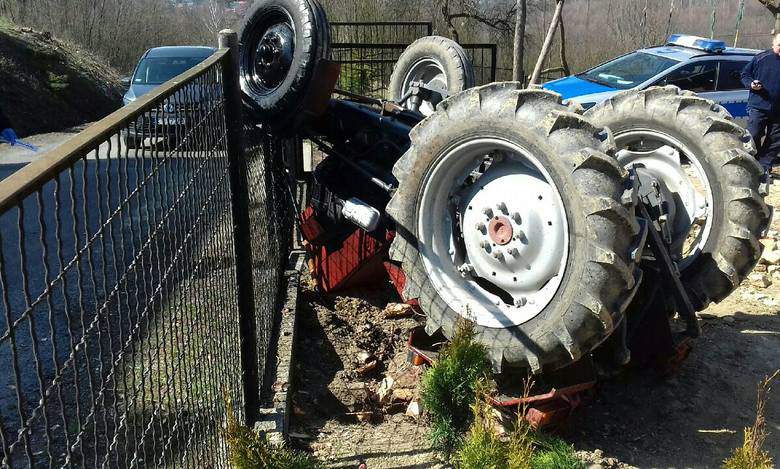 Tragedia pod Tarnowem. Zmarł rolnik zmiażdżony przez ciągnik