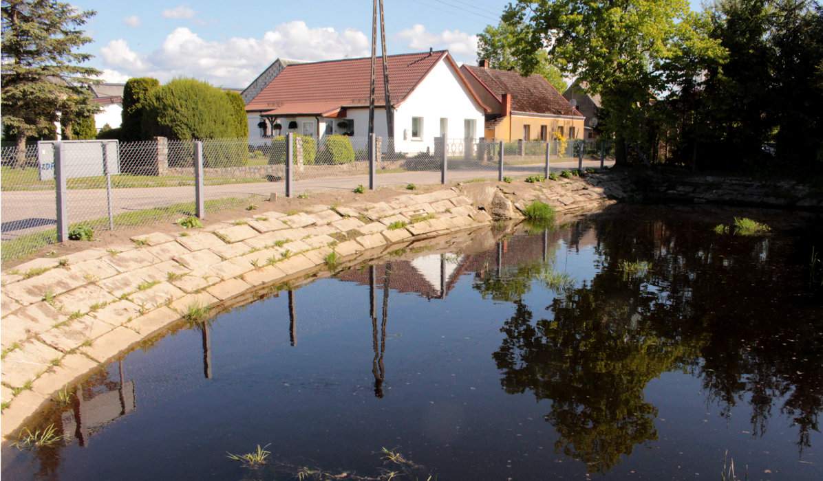 Tak teraz wygląda przedwojenny basen strażacki