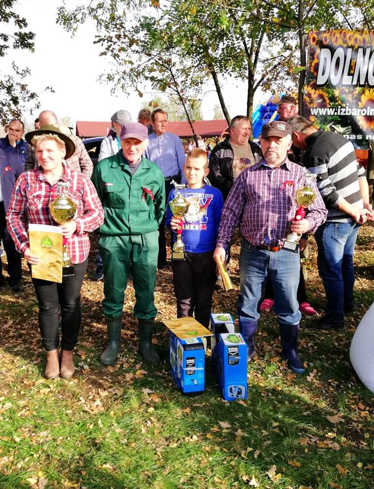 Zwycięzcy konkursu orki zaprzęgiem konnnym Piękocin